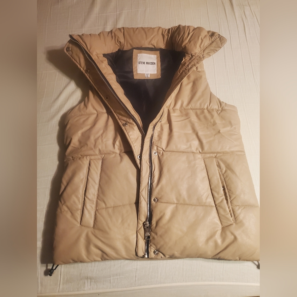Steve Madden Tan and Black Puffer Vest
